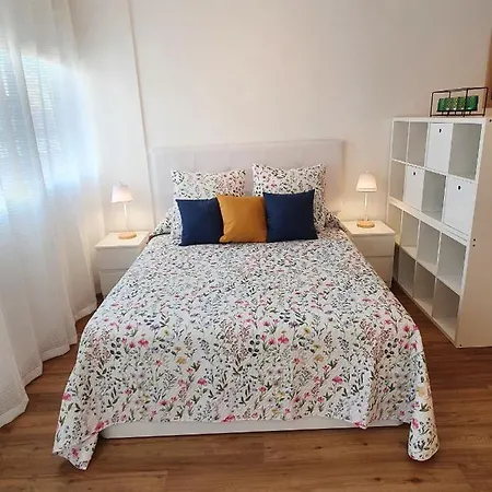 La Casita Del Reloj *