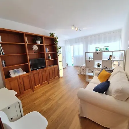 La Casita Del Reloj *